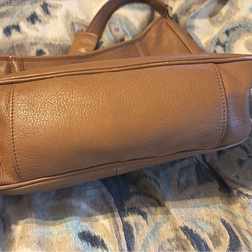 Tory Burch Tan Leather Shoulder Bag - Picture 4 of 5